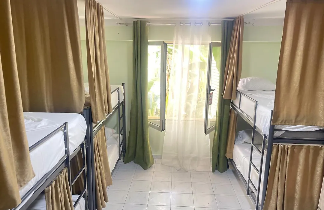 Vlora Backpackers Hostel & Bar Lungomare-1